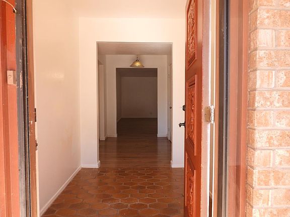 2nd image of 3110 Timber Ridge Dr