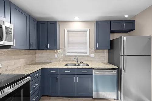 15 Manor Dr #1 Photo 1 15 Manor Dr #1 Photo 1