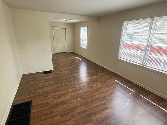 2nd image of 1307-1309 E 25th Ave #1307