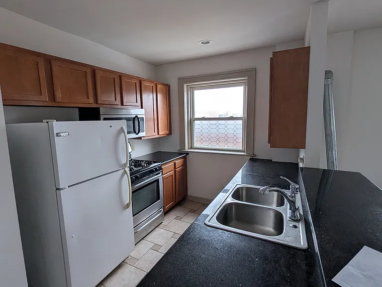 3311 1/2 N High St #3 — Photo 3