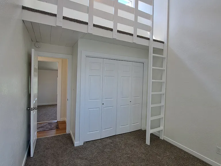 1492 W Parkside Dr #1 — Photo 28