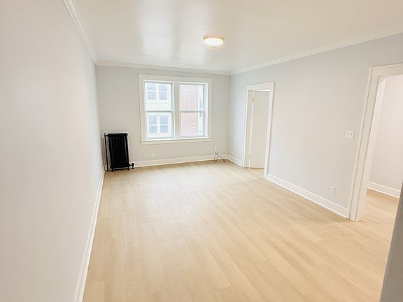 2nd image of 277 Curry Ave #4
