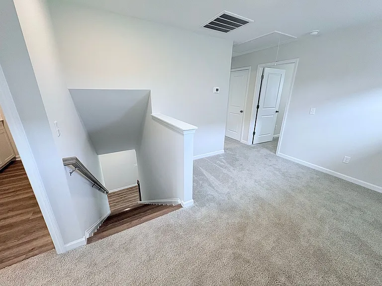 101 Brown Cir — Photo 17