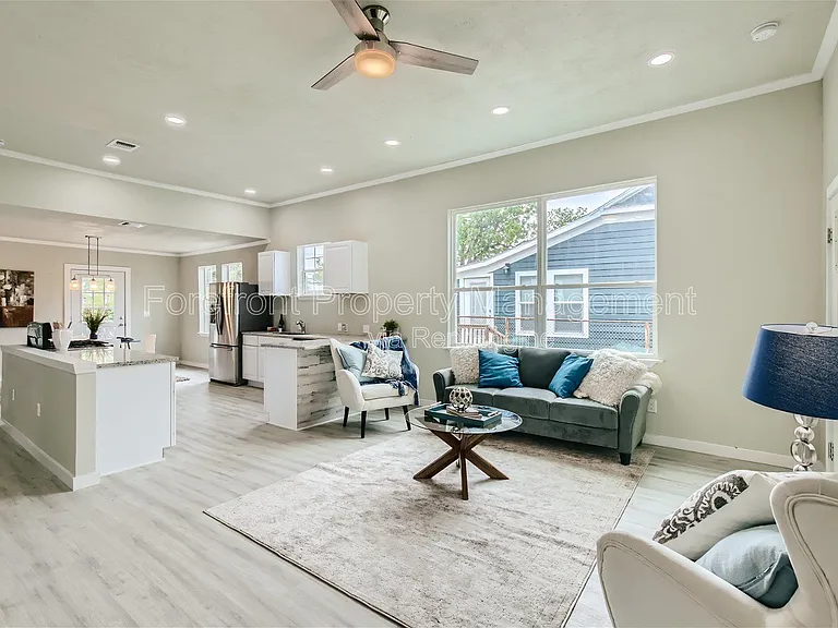 517 Hicks Ave — Photo 11