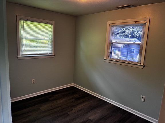5th image of 2321 Idle Hour Rd APT 19