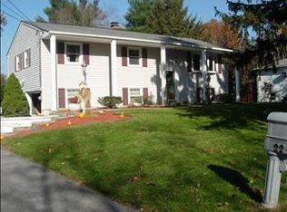 22 Quarry Dr, Wappingers Falls, NY 12590