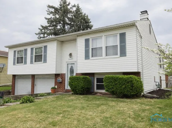 2443 Bedford Ln, Northwood, OH 43619