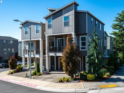 935 SW Adrian Ter, Beaverton, OR, 97003