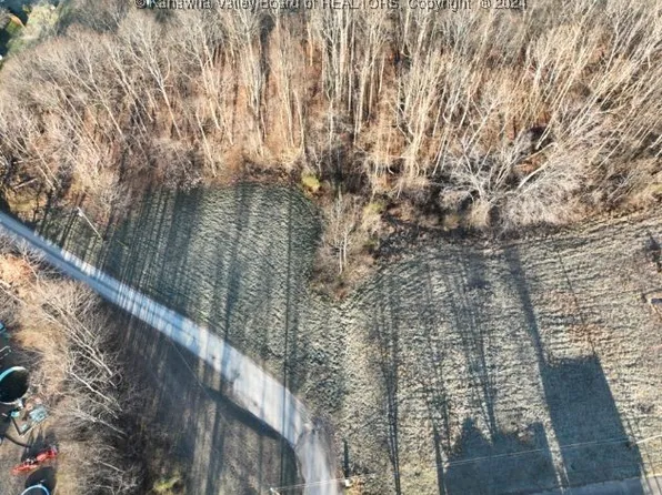 23 Waymond Dr, Pt Pleasant, WV 25550