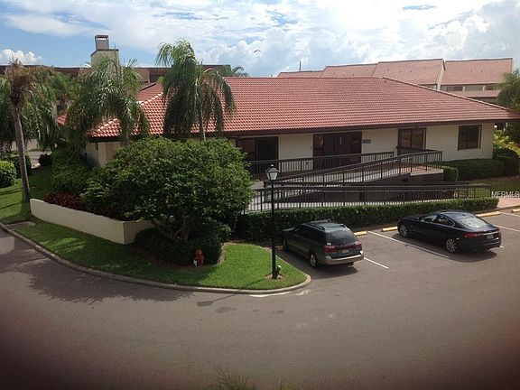 2nd image of 127 1st St E APT 206
