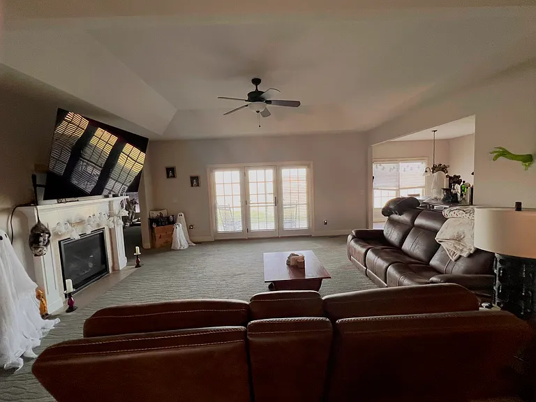 3813 Liberty Cir #3813 — Photo 14