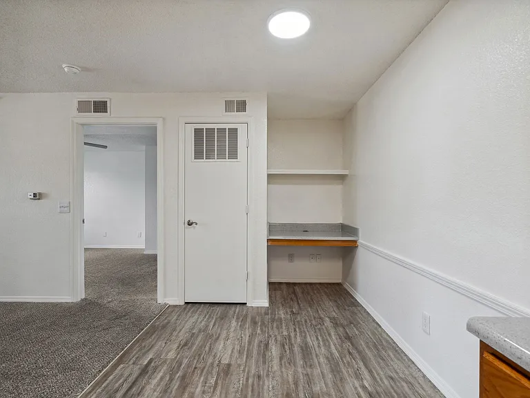 Tinker on Forty8 — Photo 37
