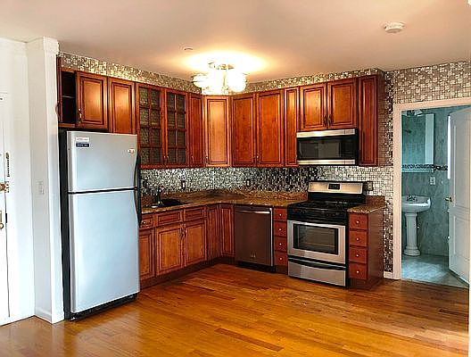 4th image of 108-23 63rd Ave #2