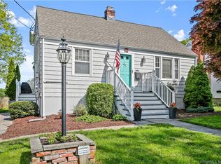 114 Gould Ave, Fairfield, CT 06824