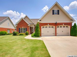 3005 Mallard Point Dr SE, Hampton Cove, AL 35763