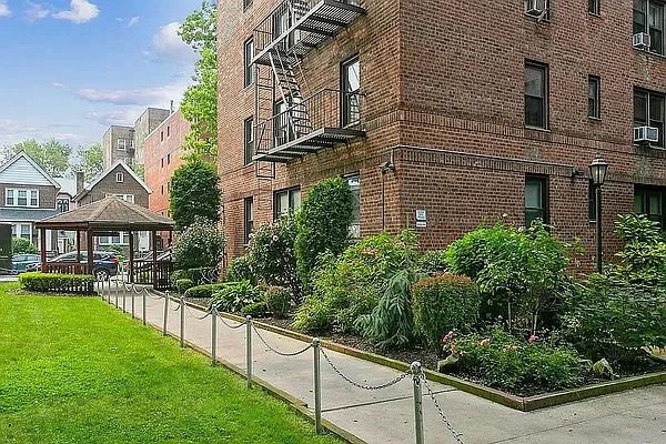 Rented by Brooklyn Property Group LLC | media 47