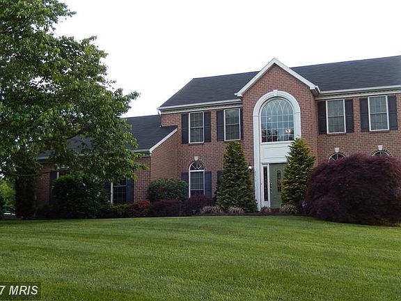 2nd image of 2415 Feather Mae Ct
