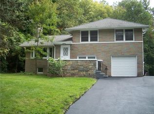 14 Longdale Rd, Mahopac, NY 10541