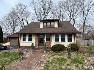 602 Valley Dr, Crawfordsville, IN