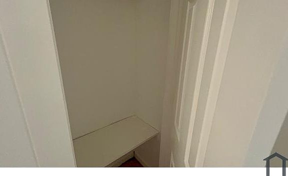 3rd image of 108 E 182nd St #1