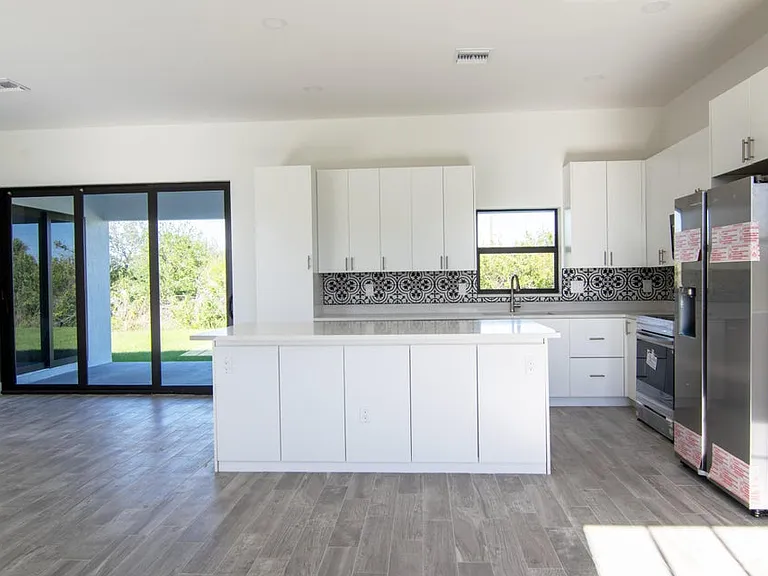 8126 Thruso Rd — Photo 15