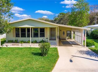 5652 Pawnee St, Zephyrhills, FL 33542