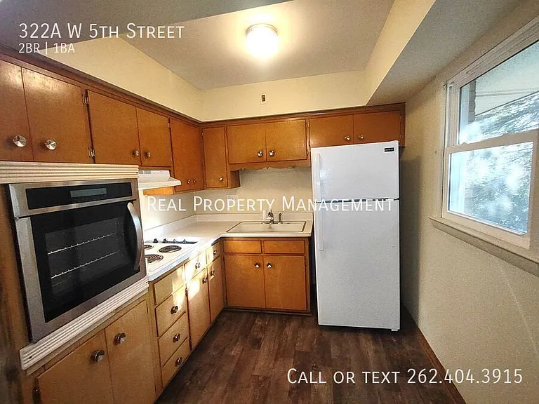 322A W 5th St — Photo 5