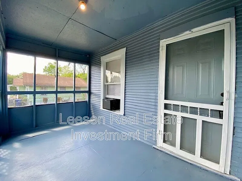 2 bed, 1.0 bath, 1014 sqft, $700 — Photo 3