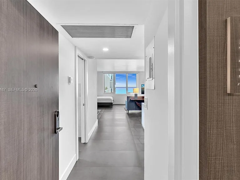 2301 Collins Ave #1543 — Photo 1