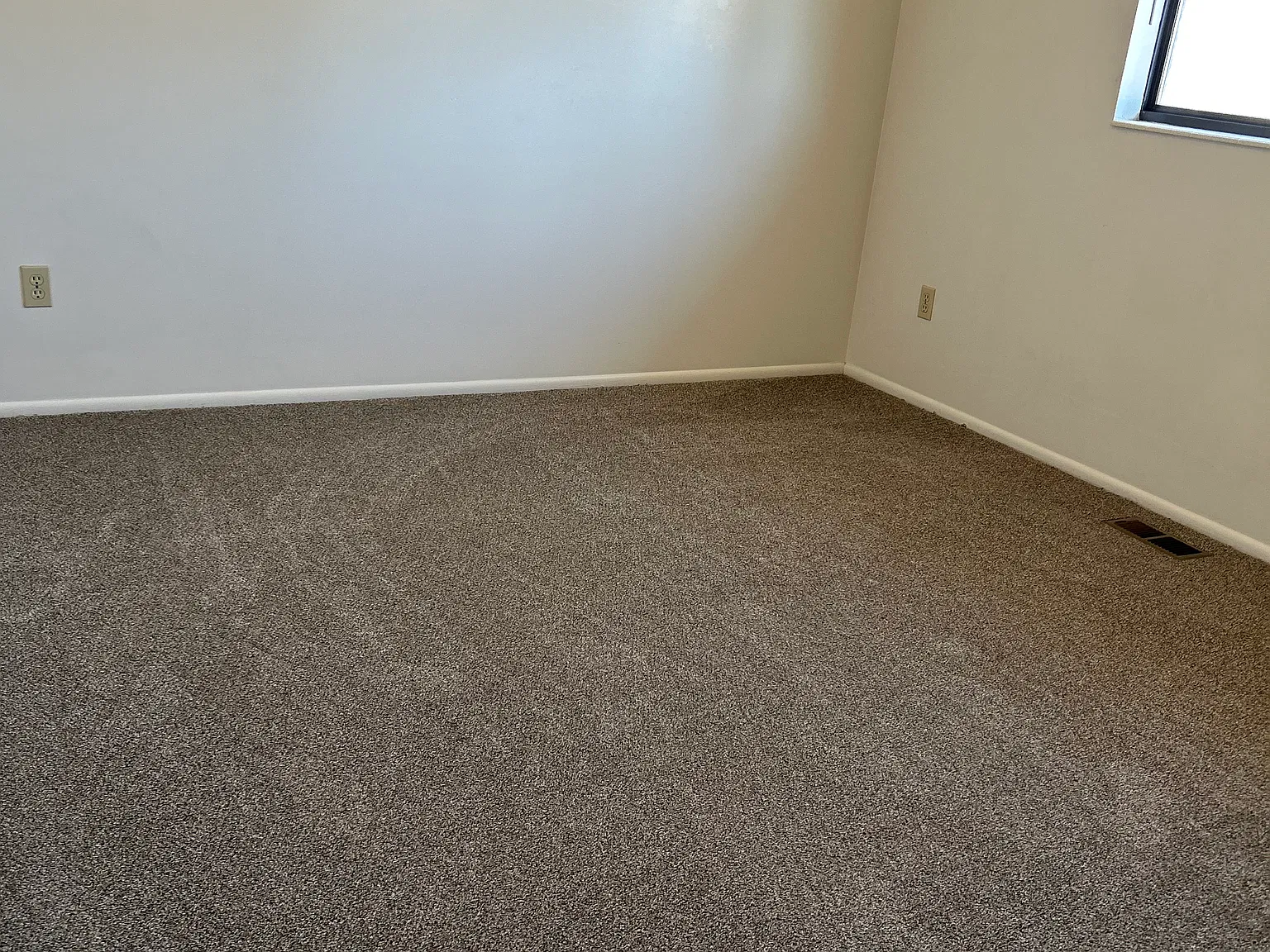 2 bed, $1,210 — Photo 3