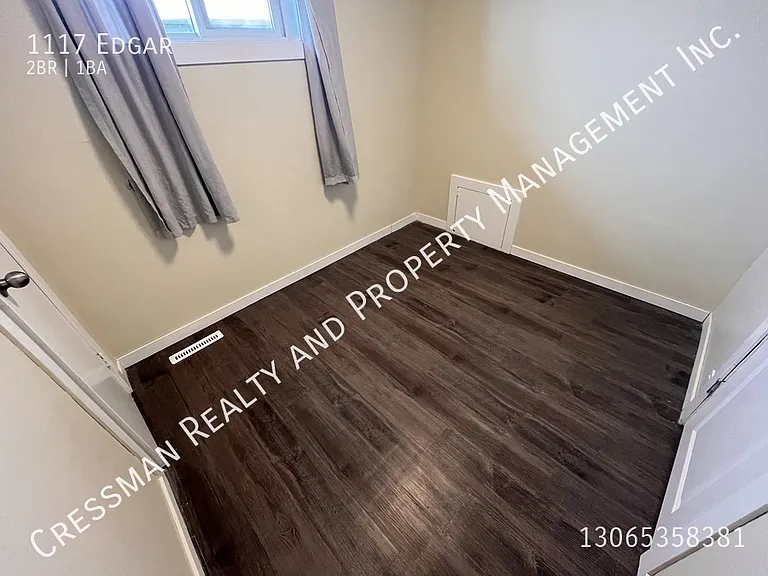 1117 Edgar St — Photo 5