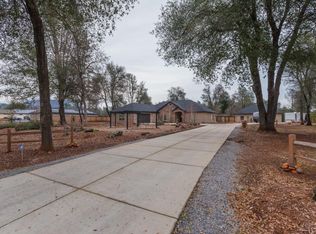 13525 Manzanillo Way, Redding, CA 96003