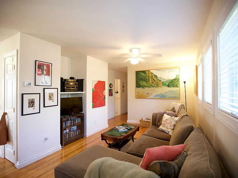 2 E Brander Pkwy — Photo 10