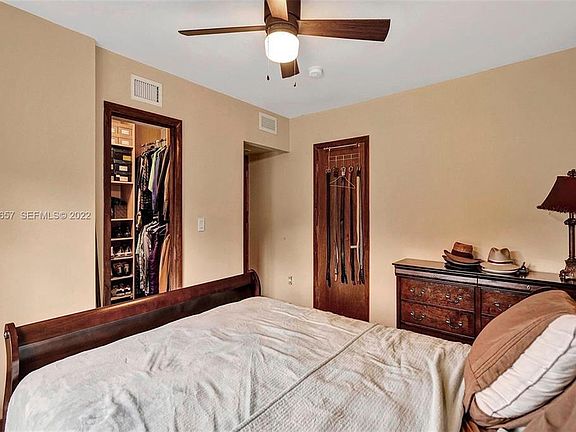 5th image of 4808 Queen Palm Lane