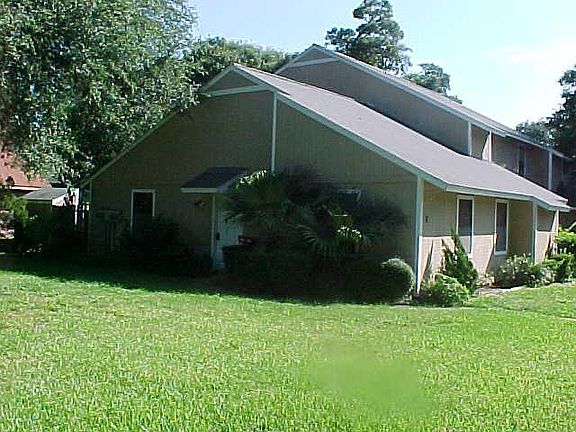 2nd image of 8 Tomoka Meadows Blvd