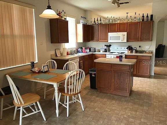 3rd image of 3789 Shawn Cir
