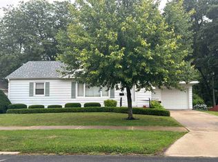 1311 W American St, Freeport, IL 61032