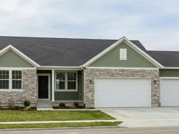 484 S McBride Dr #1035, Grantsville, UT 84029