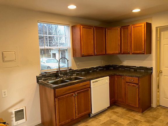 3rd image of 4118 S K Street # First Floor