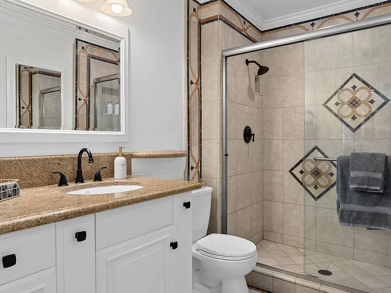 20941 Charwood Ln — Photo 15