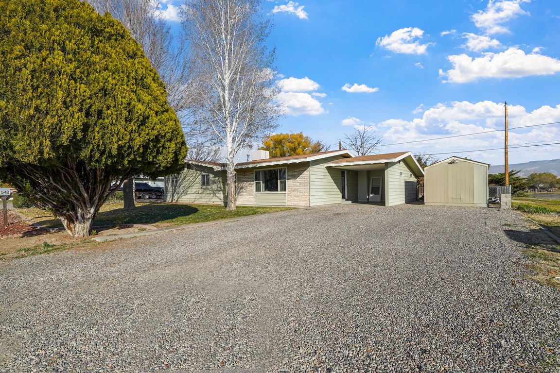 next background image