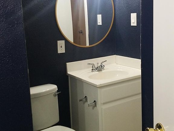4th image of 1609 Amboy Dr