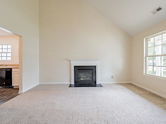 3rd image of 1717 Great Bend Dr