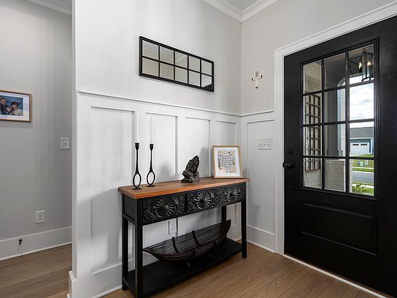5th image of 4588 Brexton St