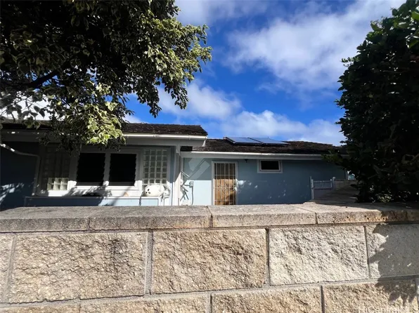 1140 Namahealani Pl, Honolulu, HI 96825