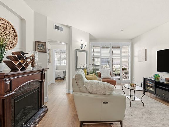 5th image of 535 Magnolia Ave Unit 113