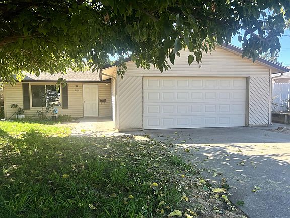 2nd image of 7372 Black Oaks Way