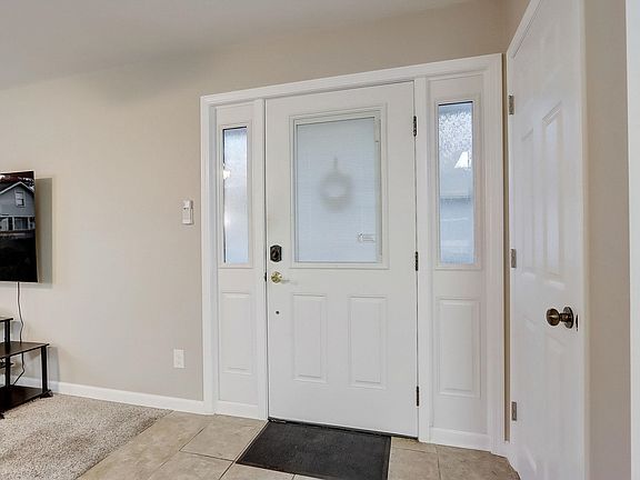 5th image of 427 N Walnut St