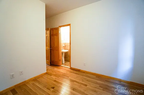Rented by City Connections Realty | media 43