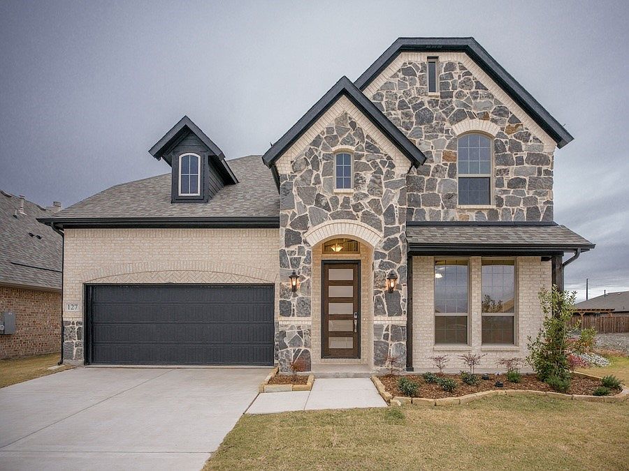 1st image of 127 Winterwood Dr